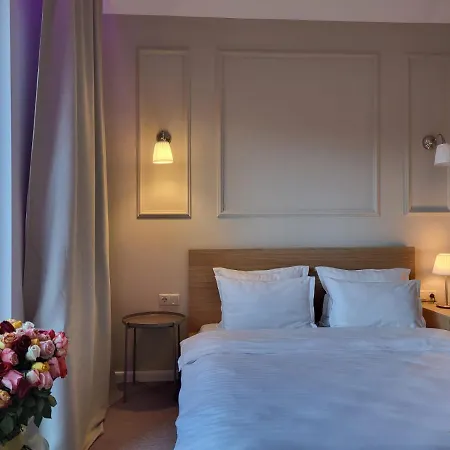 Panoramic Hotel *